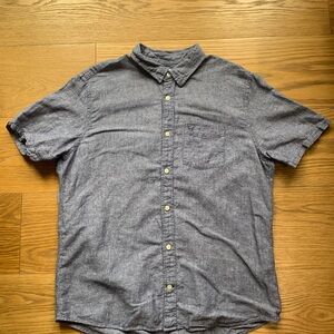 GAP Men's Short Sleeve Shirt
